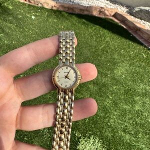 Vintage Speidel ladies yellow gold wrist watch bracelet band